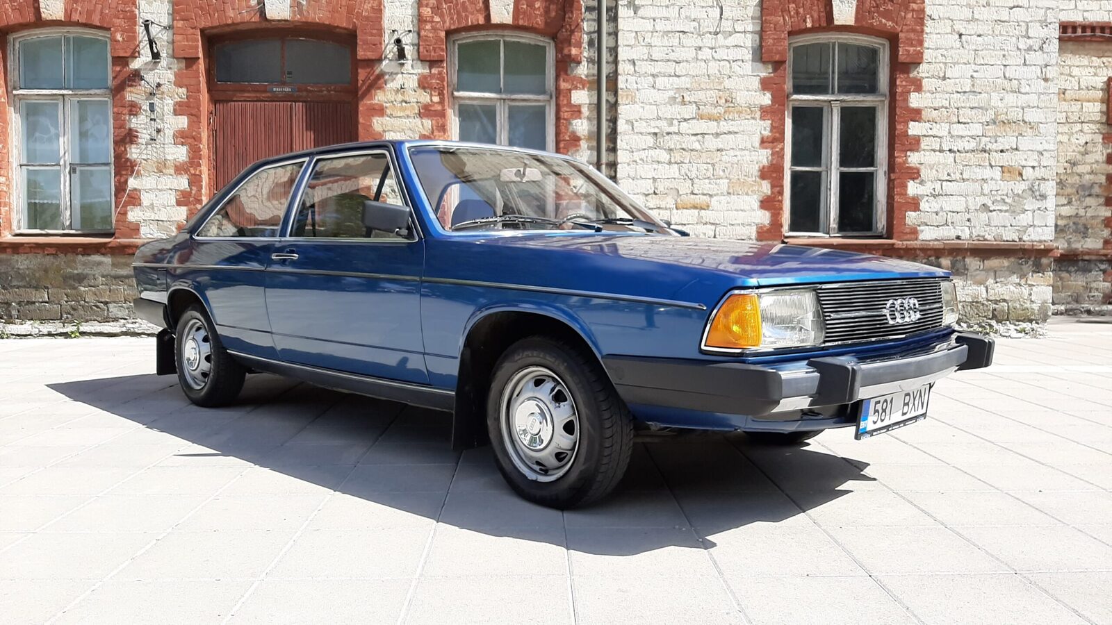 Audi 100