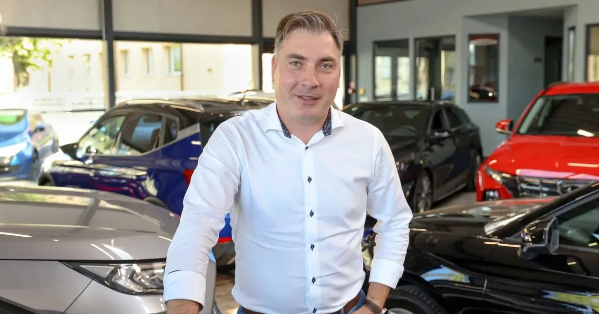 Automüüjate juuli ja augusti müügi- ning päringute numbrid näitavad, et inimesed on hakanud autoostu vastu tasapisi rohkem huvi tundma. Varasemast rohkem kohtab