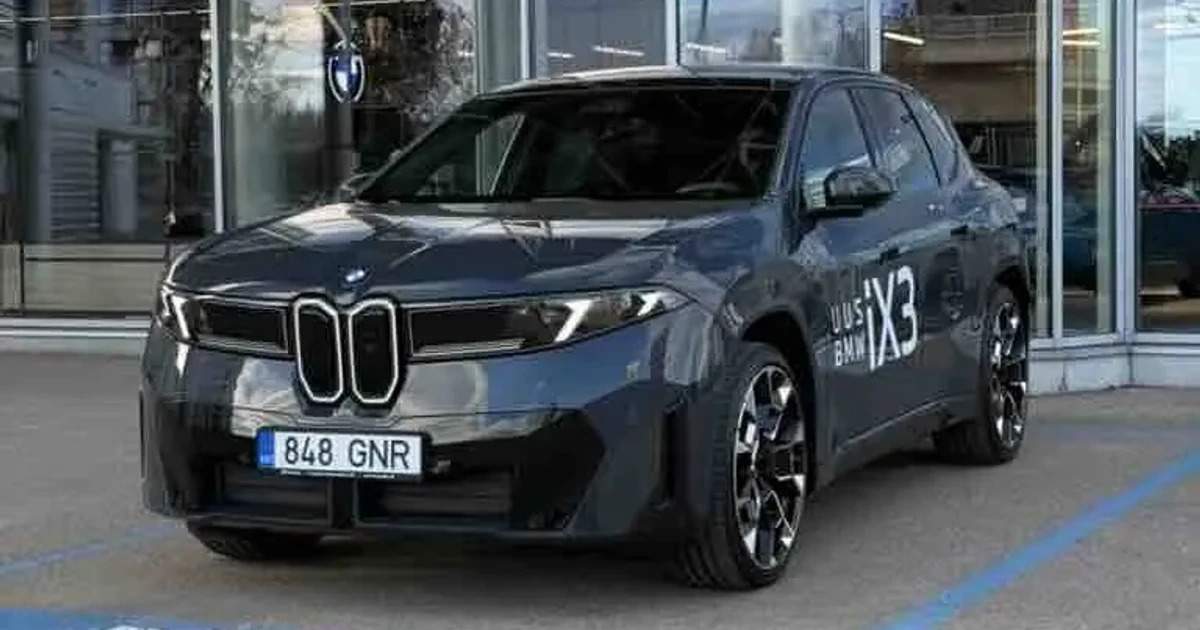 BMW iX3