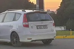 Hyundai i30, 2009, 2.0, 103 kW, дизель, механическая, передний привод