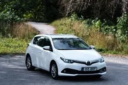 Toyota Auris, 2016, 1.6, 97 kW, бензин, механическая, передний привод