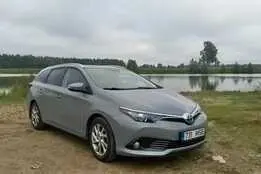Toyota Auris, 2018, 1.6, 97 kW, бензин, механическая, передний привод