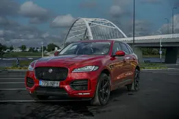 Jaguar F-Pace, 2017, 2.0, 132 kW, diesel, automatic, four-wheel drive