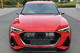 Audi e-tron, 2022, 370 kW, электричество, автомат, полный привод