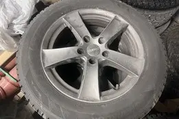 Подержанный шипованная шина 215/60R16 Hankook Winter i*Pike RS2 (rehvid + Dezent valuveljed 7Jx16 ET48 5x112, 57/66.4)