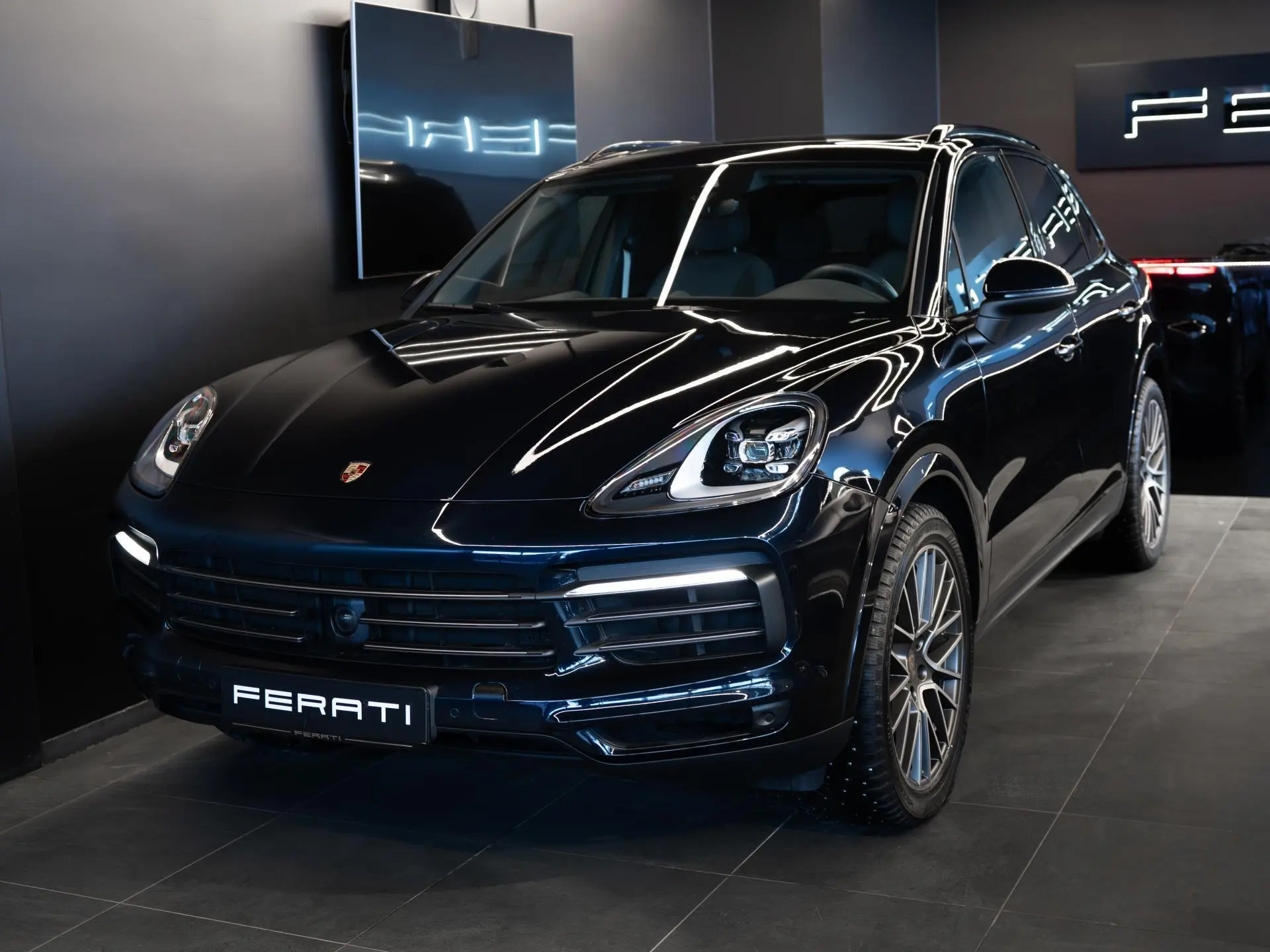 Porsche Cayenne, 2022, 3.0, 250 kW, hybrid p+e, automatic, four-wheel drive
