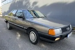 Audi 100, 1986, 2.2, 85 kW, bensiin, manuaal, esivedu