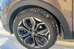 Used alloy wheel+studded tire 205/55R17, Renault