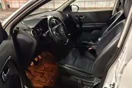 Nissan Qashqai, 2013, 1.6, 86 kW, petrol, manual, front-wheel drive