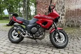 Yamaha TDM 850, 1993, 0.8, 57 kW, benzīns, manuālā, aizmugurējā piedziņa