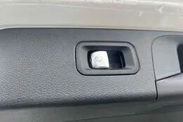 Mercedes-Benz GLC 300, 2021, 2.0, 143 kW, pistikhübriid (diisel/elekter), automaat, nelikvedu