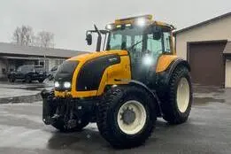 Valtra M150-4, 4.4, 108 kW, diisel, manuaal, nelikvedu