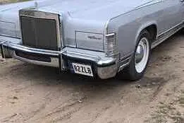 Lincoln Continental, 1979, 6.6, 119 kW, petrol, automatic, rear-wheel drive