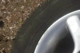 Kasutatud plekkvelg+suverehv 145/70R13, Oz