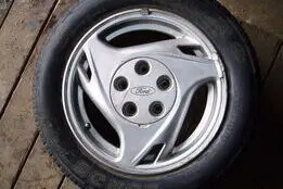 Kasutatud plekkvelg+suverehv 205/60R15,