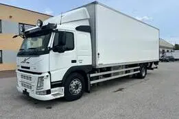 Volvo FM330 4X2 EURO6 + CARRIER + DOUBLE STOCK, 2017, 250 kW, diesel, automatic