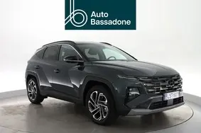 Продается подержанный автомобиль Hyundai Tucson, 2024, 8 500 км, 1.6, 185 kW, подключаемый гибрид, автомат, полный привод, TMAJE8128SJ305171