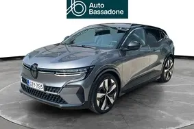 Продается подержанный автомобиль Renault Megane, 2023, 39 000 км, 160 kW, электричество, автомат, передний привод, VF1RCB00071324840
