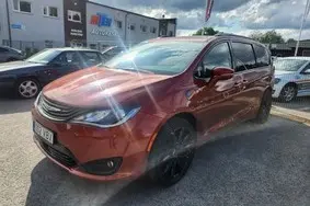 For sale used car Chrysler Pacifica, 2018, 140 000 km, 3.6, 214 kW, hybrid, automatic, front-wheel drive, 102VBX, 2C4RC1N79JR318264