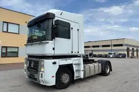 For sale used vehicle Renault MAGNUM 480 4x2 + EEV, 2011, 902 000 km, 12.8, 360 kW, diesel, manual, rear-wheel drive, VF617GKA000022535