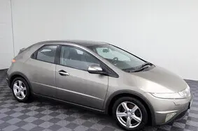 Продается подержанный автомобиль Honda Civic, 2007, 222 000 км, 1.8, 103 kW, бензин, механическая, передний привод, 150MKX, SHHFK27607U039499