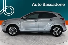 For sale used car Hyundai Kona, 2023, 18 000 km, 100 kW, electric, automatic, front-wheel drive, TMAK381HFPJ089746