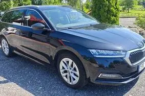 Продается подержанный автомобиль Škoda Octavia, 2023, 41 000 км, 1.0, 81 kW, гибрид, автомат, передний привод, 510KMJ, TMBJP8NX7RY084403