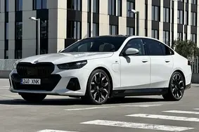 For sale used car BMW 550 e xDrive M-pakett, 2024, 24 500 km, 3.0, 230 kW, plug-in hybrid, automatic, four-wheel drive, 240XNK, WBA11FK03RCS98988