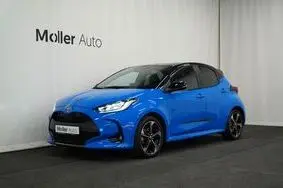 Продается подержанный автомобиль Toyota Yaris Hybrid Premiere Edition, 2024, 5 512 км, 1.5, 68 kW, бензин, автомат, передний привод, 916KWN, YARKFAF3000002762