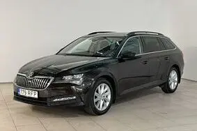 Продается подержанный автомобиль Škoda Superb Combi Ambition FL, 2021, 112 976 км, 2.0, 140 kW, бензин, автомат, передний привод, TMBJM7NP1N7009120