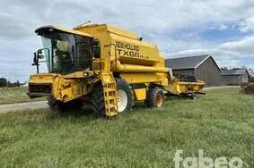 For sale used  New Holland TX68 Plus, 243 kW, diesel