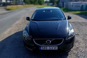 Продается подержанный автомобиль Volvo V40 T2, 2016, 198 000 км, 2.0, 88 kW, дизель, механическая, передний привод, 589GXW, YV1MV7431H2380336