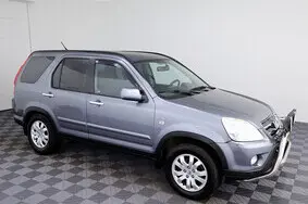 Продается подержанный автомобиль Honda CR-V, 2005, 234 000 км, 2.0, 110 kW, бензин, механическая, полный привод, 558AUX, SHSRD87605U320552