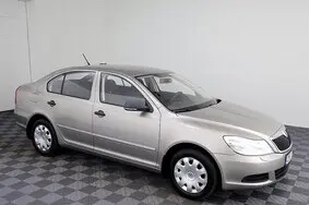 Продается подержанный автомобиль Škoda Octavia, 2012, 221 000 км, 1.2, 104 kW, бензин, механическая, передний привод, 253BGR, TMBDM61Z5C2165413