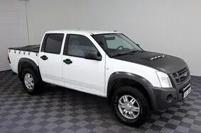 For sale used vehicle Isuzu D-Max, 2010, 322 000 km, 2.5, 100 kW, diesel, manual, four-wheel drive, 046BRS, MPATFS86HAT101489