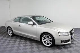 Продается подержанный автомобиль Audi A5, 2007, 249 000 км, 3.2, 195 kW, бензин, автомат, передний привод, 753MKS, WAUZZZ8T88A011685