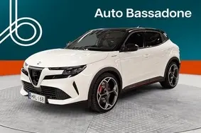 Продается подержанный автомобиль Alfa Romeo Junior, 2025, 8 000 км, 207 kW, электричество, автомат, передний привод, ZAANAVB98RJA17014
