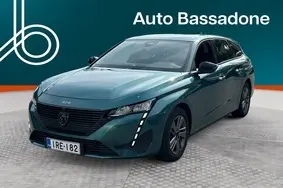 Продается подержанный автомобиль Peugeot 308, 2023, 43 000 км, 1.2, 96 kW, бензин, автомат, передний привод, VR3FRHNSTPY533020