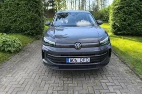 Müüa kasutatud auto Volkswagen Tiguan, 2024, 16 200 km, 1.5, 96 kW, hübriid, automaat, esivedu, 604DFD, WVGZZZCT4RW015257
