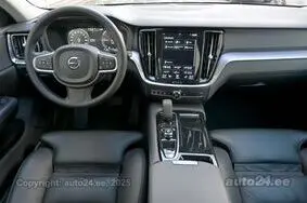 Продается подержанный автомобиль Volvo V60 AWD T6 RECHARGE INSCRIPTION LONG RANGE, 2022, 65 000 км, 2.0, 186 kW, подключаемый гибрид, автомат, полный привод, YV1ZWH1VDN1488019