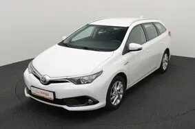 For sale used car Toyota Auris Aspiration, 2018, 211 068 km, 1.8, 73 kW, hybrid, automatic, front-wheel drive, SB1ZS3JE10E393639