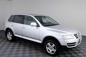 Müüa kasutatud auto Volkswagen Touareg, 2006, 235 000 km, 2.5, 128 kW, diisel, automaat, nelikvedu, 771MFX, WVGZZZ7LZ5D056349