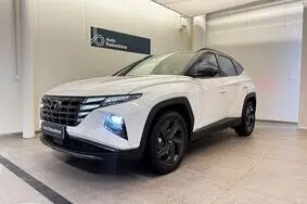 Продается подержанный автомобиль Hyundai Tucson Black Hybrid 6AT, 2024, 23 500 км, 1.6, 169 kW, гибрид, автомат, передний привод, TMAJE811BPJ249777