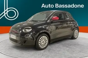 Продается подержанный автомобиль Fiat 500e, 2023, 31 000 км, 87 kW, электричество, автомат, передний привод, ZFAEFAA4XNX124231