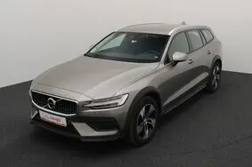 Продается подержанный автомобиль Volvo V60 Cross Country Pro, 2021, 174 495 км, 2.0, 184 kW, гибрид, автомат, полный привод, NNU086, YV1ZZL1VCN1087532
