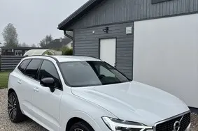 Продается подержанный автомобиль Volvo XC60 R-Desing, 2020, 44 300 км, 2.0, 173 kW, гибрид, автомат, полный привод, 119LVL, YV1UZK2VCL1504133