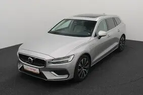 Продается подержанный автомобиль Volvo V60 AWD, 2022, 202 704 км, 2.0, 186 kW, подключаемый гибрид, автомат, полный привод, NOP951, YV1ZWH1V7P1526056