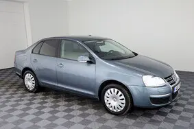Müüa kasutatud auto Volkswagen Jetta, 2006, 212 000 km, 1.6, 75 kW, bensiin, manuaal, esivedu, 483MFI, WVWZZZ1KZ6M721578