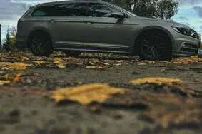 Продается подержанный автомобиль Volkswagen Passat R-line, 2018, 197 000 км, 1.6, 88 kW, дизель, автомат, передний привод, 406RFT, WVWZZZ3CZJE086381