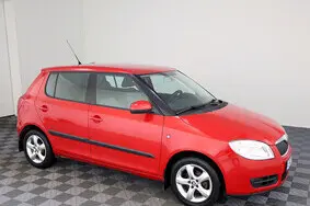 Продается подержанный автомобиль Škoda Fabia, 2007, 111 000 км, 1.2, 51 kW, бензин, механическая, передний привод, 814MKS, TMBBH25J083063141